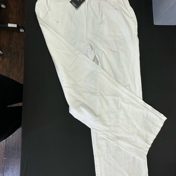 White Casual capri pants size S.  <<<<57>>>>> - Picture 6 of 8